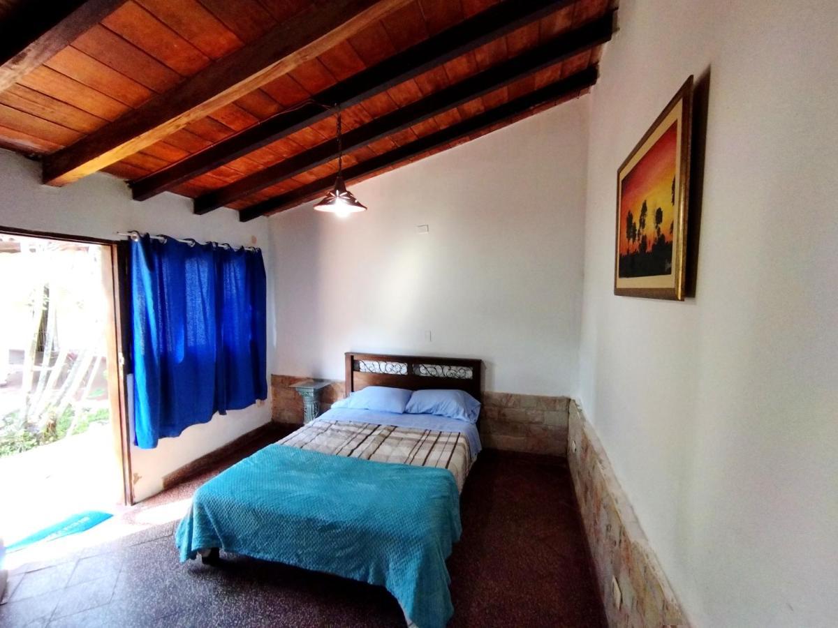 Hotel La Aparesida Areguá Exterior foto